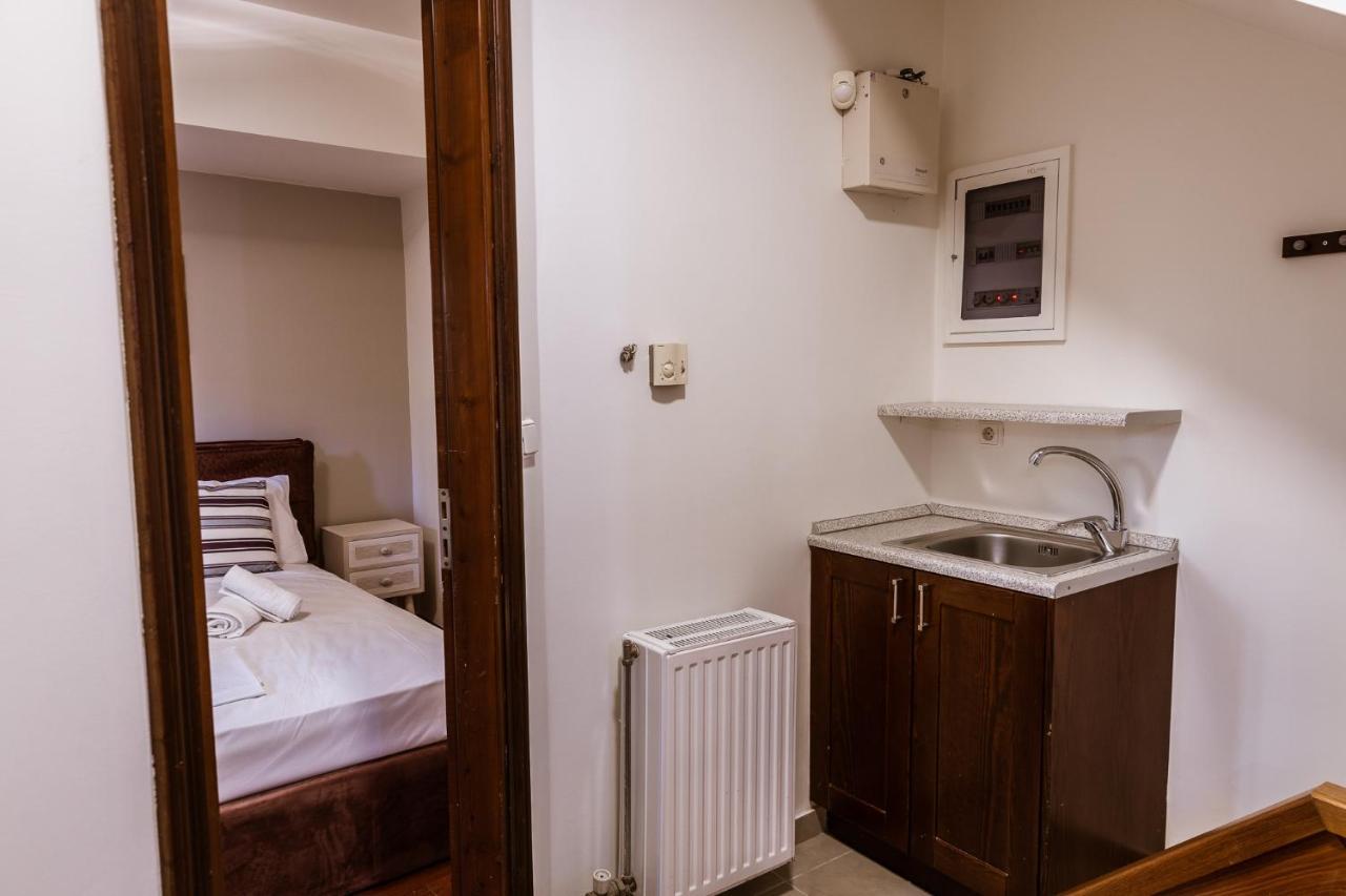 Cactus Maisonette Near Airport Villa Pórto Ráfti Buitenkant foto